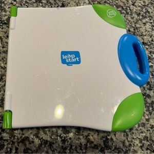LeapFrog LeapStart Interactive Learning System - White and Green